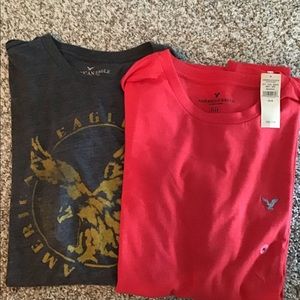 American Eagle bundle T-shirt